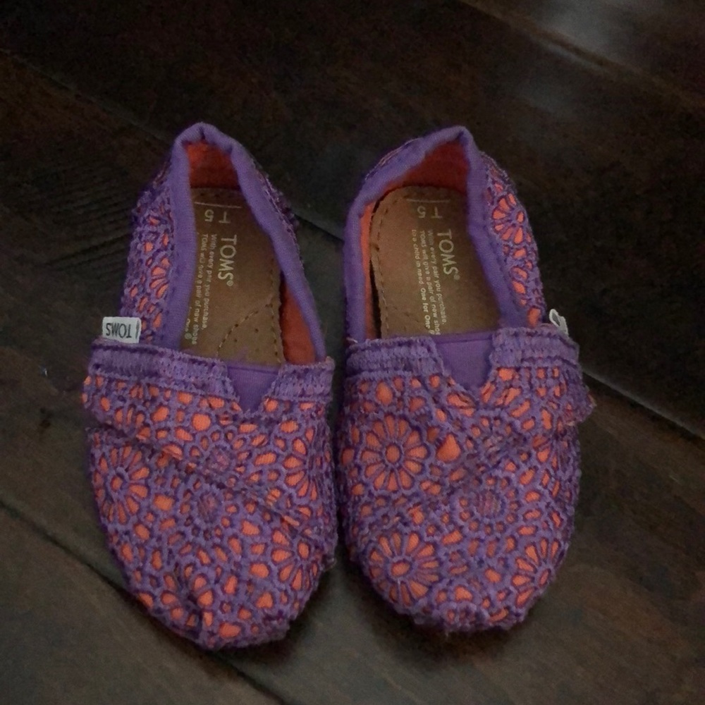 Tom’s lace pattern